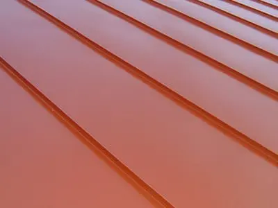 Prefalz von PREFA in der Farbe P.10 Ziegelrot